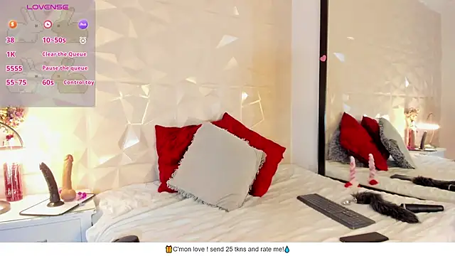 Snapshot of Miranda_Foxx chatting on January 2025 01:10:01 AM Miranda Foxx online show from January 2025 01:10:01 AM