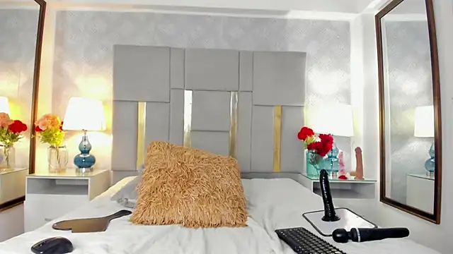 Snapshot of Miranda_Foxx chatting on January 2025 01:10:02 AM Miranda Foxx online show from January 2025 01:10:02 AM