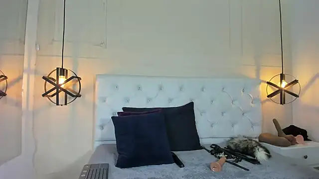 Slut Milf  online show from February 2025 10:19:01 PM