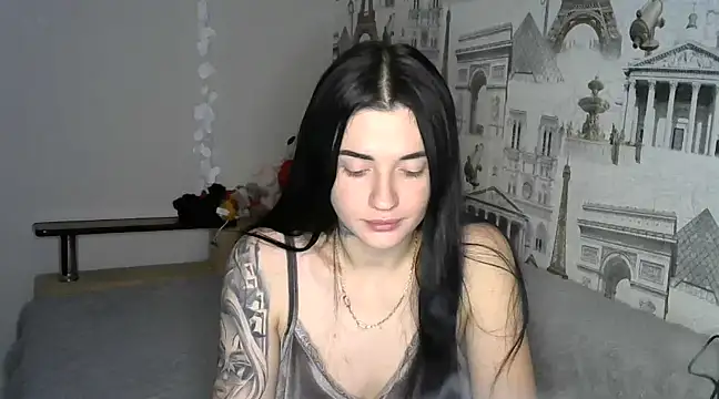 Snapshot of Liana_diva chatting on December 2024 11:42:01 PM Liana diva online show from December 2024 11:42:01 PM