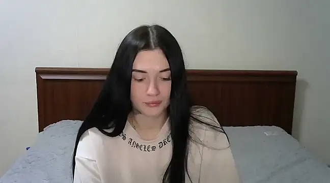 Snapshot of Liana_diva chatting on January 2025 09:04:01 PM Liana diva online show from January 2025 09:04:01 PM