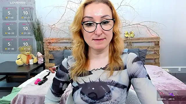 Snapshot of MadissonKiss chatting on March 2025 04:34:02 AM MadissonKiss online show from March 2025 04:34:02 AM