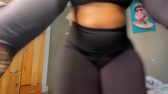 Snapshot of Lilybaudinx96 chatting on December 2024 04:42:01 AM Lilybaudinx96 online show from December 2024 04:42:01 AM