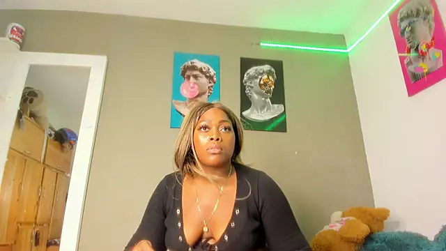 Snapshot of Lilybaudinx96 chatting on December 2024 02:20:02 AM Lilybaudinx96 online show from December 2024 02:20:02 AM