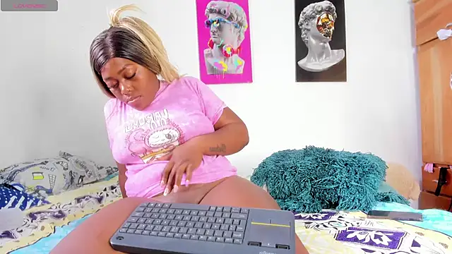 Snapshot of Lilybaudinx96 chatting on October 2025 08:17:02 PM Lilybaudinx96 online show from October 2025 08:17:02 PM