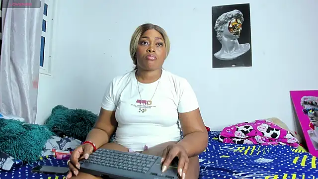 Lilybaudinx96 online show from November 2025 04:59:02 AM