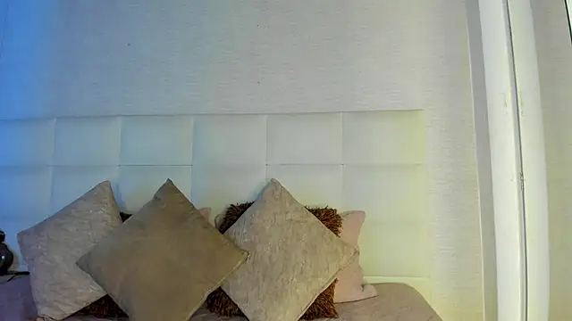 Snapshot of Mistyca chatting on March 2025 10:29:01 AM Mistyca online show from March 2025 10:29:01 AM