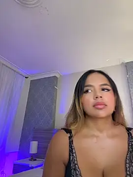 Mistyca online show from May 2026 11:40:01 AM