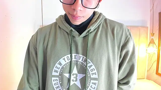 AkazaBoy  online show from November 2025 03:53:02 AM