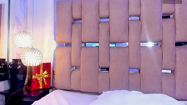 AkazaBoy  online show from February 2026 04:55:02 AM