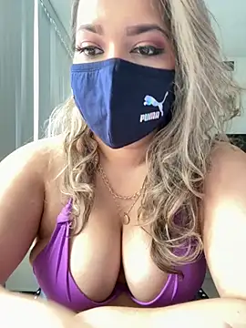 Snapshot of famous_indian_girl chatting on September 2025 05:24:02 PM famous indian girl online show from September 2025 05:24:02 PM