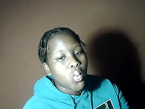 Snapshot of MelaninBear chatting on February 2025 05:53:01 PM MelaninBear online show from February 2025 05:53:01 PM