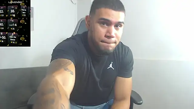 Aaron Hunter  online show from September 2025 10:39:02 AM