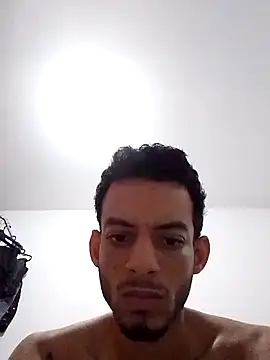 Snapshot of alvaroenriqe23 chatting on October 2025 06:43:01 PM alvaroenriqe23 online show from October 2025 06:43:01 PM