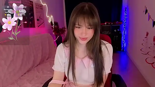 Emillias online show from May 2026 07:13:01 AM