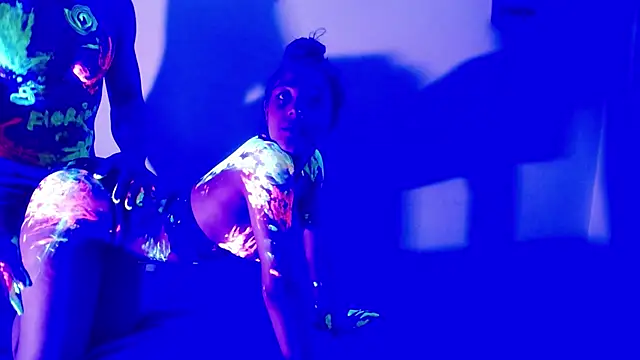 Snapshot of floriamANDjazmin chatting on January 2025 02:19:01 PM floriamANDjazmin online show from January 2025 02:19:01 PM