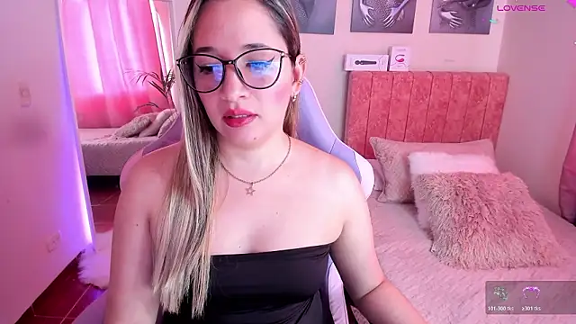 Snapshot of SamanthaBeltran chatting on February 2026 07:12:01 PM SamanthaBeltran online show from February 2026 07:12:01 PM