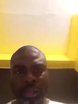 Snapshot of SLOWSTRO chatting on March 2025 01:07:02 PM SLOWSTRO online show from March 2025 01:07:02 PM