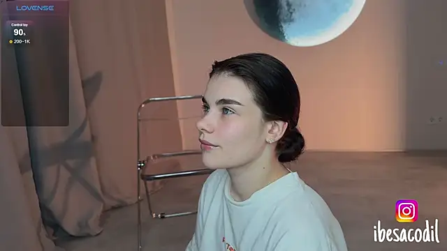 adriana allien online show from June 2026 11:14:02 PM