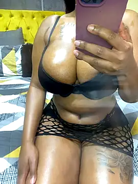 Snapshot of BeautyAuroa chatting on November 2025 09:14:01 PM BeautyAuroa online show from November 2025 09:14:01 PM