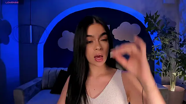 Snapshot of AlanaCraft chatting on February 2025 03:12:02 AM AlanaCraft online show from February 2025 03:12:02 AM