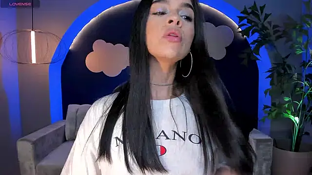 Snapshot of AlanaCraft chatting on February 2025 03:58:02 AM AlanaCraft online show from February 2025 03:58:02 AM