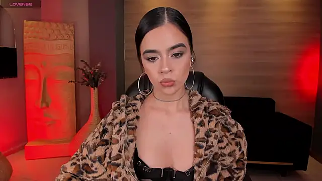 Snapshot of AlanaCraft chatting on February 2025 04:10:02 AM AlanaCraft online show from February 2025 04:10:02 AM