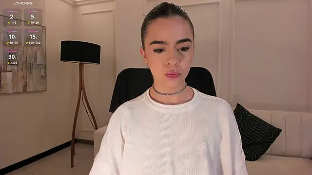 Snapshot of AlanaCraft chatting on October 2025 12:16:02 PM AlanaCraft online show from October 2025 12:16:02 PM