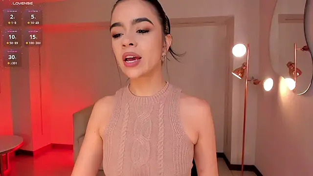 Snapshot of AlanaCraft chatting on October 2025 12:38:02 PM AlanaCraft online show from October 2025 12:38:02 PM