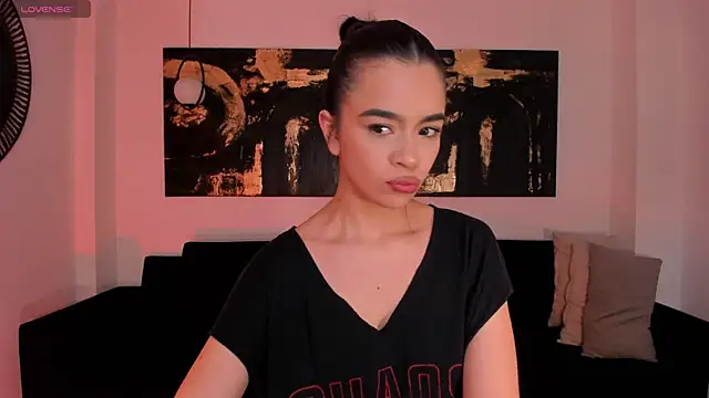 Snapshot of AlanaCraft chatting on October 2025 12:23:02 PM AlanaCraft online show from October 2025 12:23:02 PM