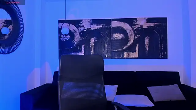 Snapshot of AlanaCraft chatting on November 2025 12:37:01 PM AlanaCraft online show from November 2025 12:37:01 PM