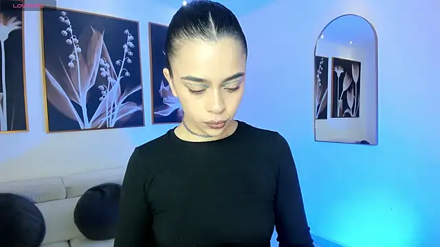 Snapshot of AlanaCraft chatting on February 2026 11:52:01 PM AlanaCraft online show from February 2026 11:52:01 PM