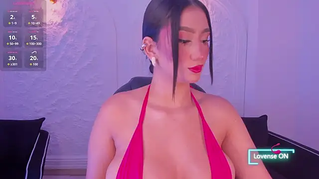 Snapshot of MaddisonLowe chatting on December 2025 05:04:02 AM MaddisonLowe online show from December 2025 05:04:02 AM