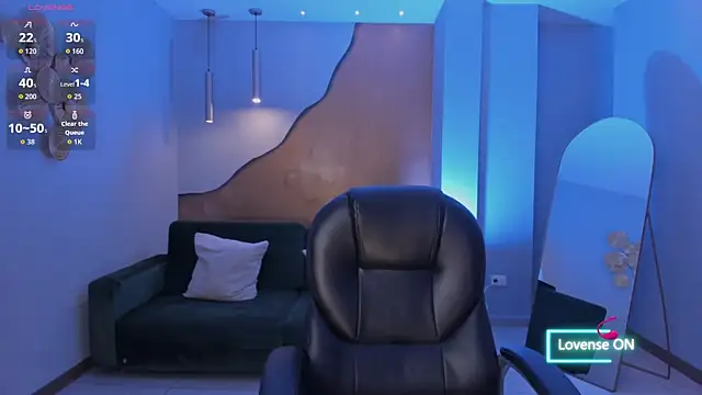 Snapshot of MaddisonLowe chatting on March 2026 08:59:02 PM MaddisonLowe online show from March 2026 08:59:02 PM