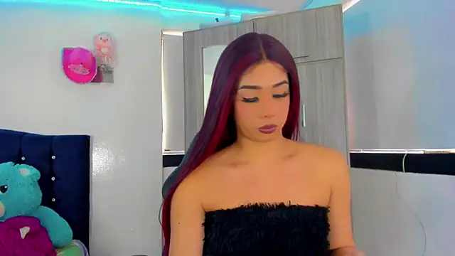 Hellen moons   online show from October 2025 07:03:02 PM