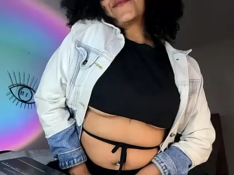 Snapshot of Ale_xandra chatting on March 2026 01:25:01 AM Ale xandra online show from March 2026 01:25:01 AM