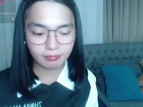 zhaviahale21 online show from June 2026 08:24:01 PM