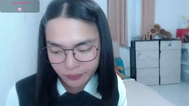 zhaviahale21 online show from July 2026 01:18:02 PM