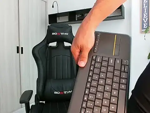 Snapshot of Don_cruz chatting on October 2025 04:24:02 PM Don cruz online show from October 2025 04:24:02 PM