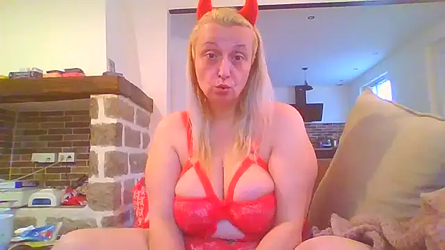 Melinastarr online show from March 2025 08:08:01 AM