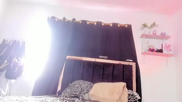 Moon Sammy online show from November 2025 01:03:01 PM