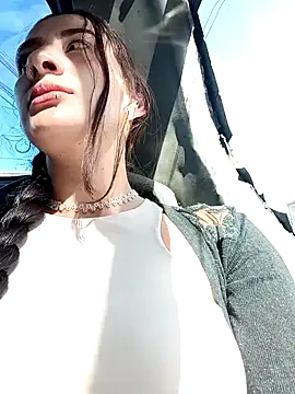 Snapshot of SAMANTHA-16_ chatting on January 2025 02:15:01 PM SAMANTHA-16 online show from January 2025 02:15:01 PM