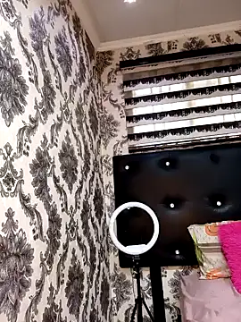 Snapshot of DickDiva1 chatting on January 2025 03:54:01 PM DickDiva1 online show from January 2025 03:54:01 PM