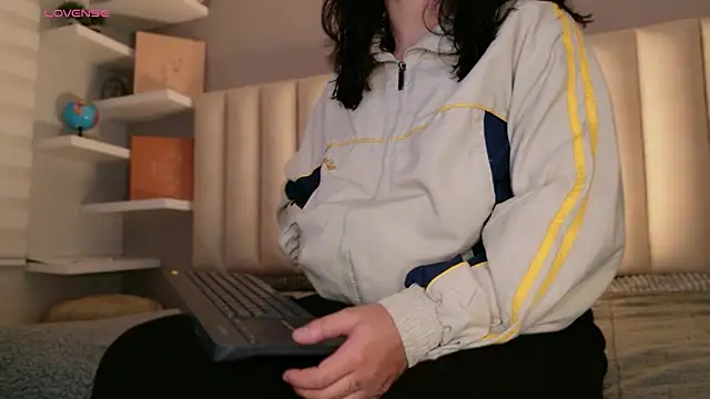 Megan mooree  online show from April 2026 12:32:01 PM