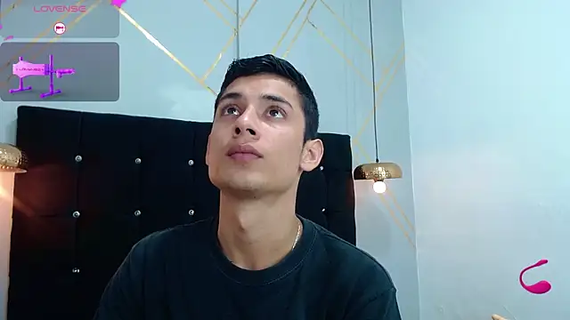 Oliver king sex online show from February 2025 06:46:01 PM