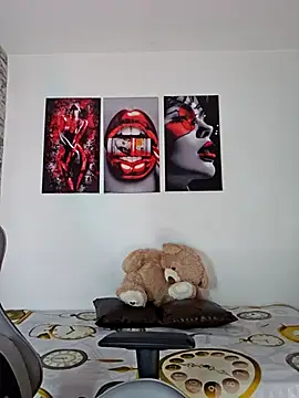 Antonella2 m online show from September 2025 01:03:01 PM