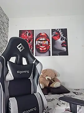 Antonella2 m online show from November 2025 01:11:02 PM