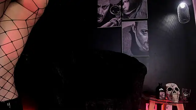 Agnes jones  online show from October 2025 09:11:01 PM