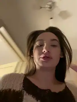 Holly Molii online show from February 2025 10:20:02 AM