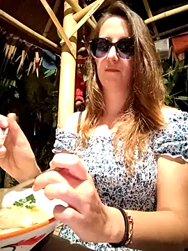 Alexvit2616 online show from January 2025 01:16:02 PM